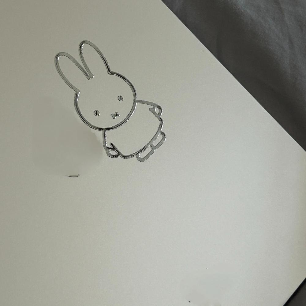 Miffy Rabbit  metal stickers h - Fire Tablet Accessories のレビューと価格